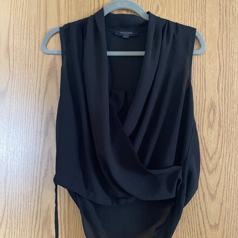 EUC Drapey sheer sleeveless blouse